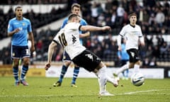 Derby County's Ben Davies scores against Leeds United