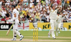 Peter Siddle celebrates