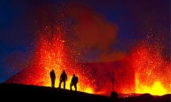 Iceland volcano continues to erupt