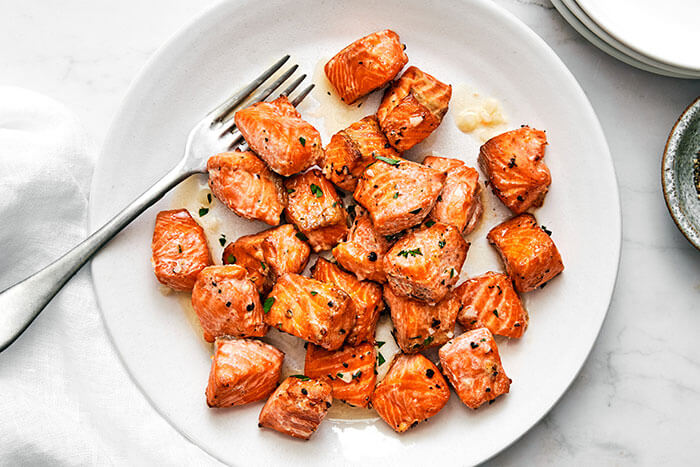 A plate of air fryer salmon bites