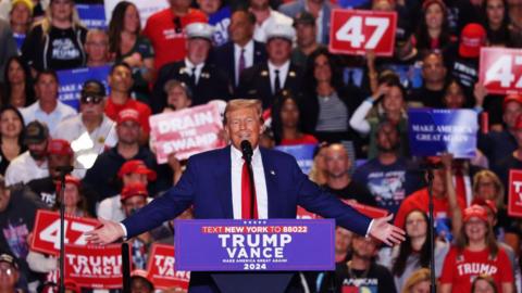 Donald Trump holds a rally on Long Island, New York on 18 September.