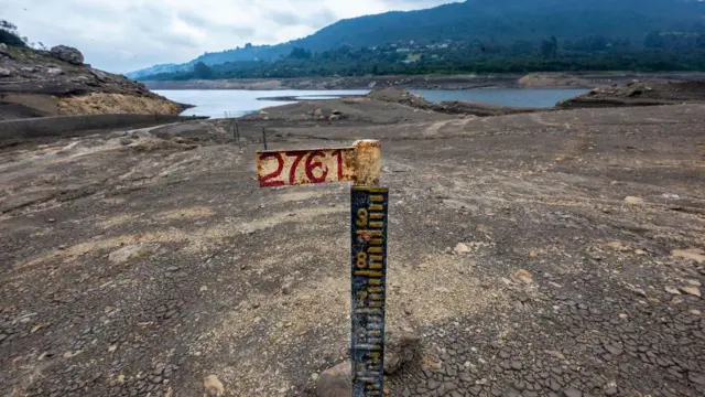 Indicador de nivel de agua en embalse San Rafael en marzo de 2024