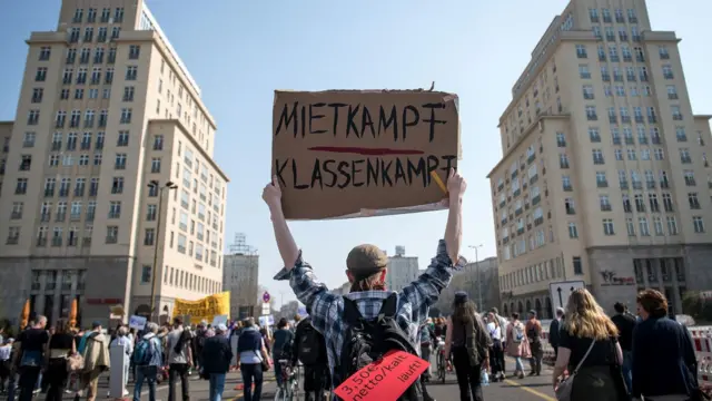 Protesta en Berlín contra los alquileres temporales