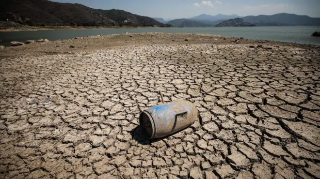 Presa Miguel Alemán, parte del sistema Cutzamala