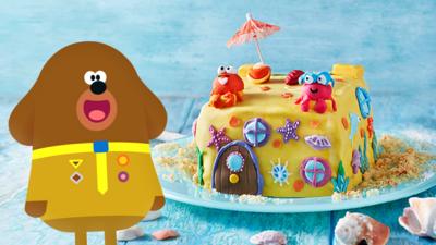 Hey Duggee - Hey Duggee party: Sandcastle cake