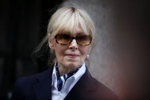 E Jean Carroll photographed outside court