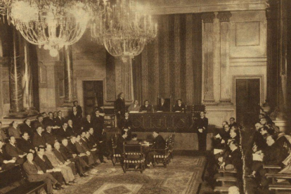 Pleno de la Mancomunidad de Cataluña hacia 1920