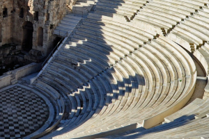 Ruinas del Odeón (auditorio) de Herodes Atticus en la Acrópolis de Atenas. Foto: SHUTTERSTOCK