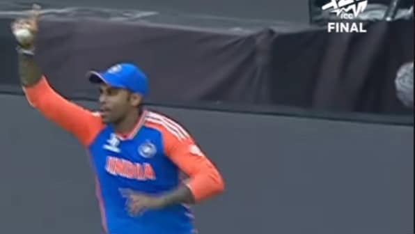 Watch: Suryakumar Yadav takes match-winning catch in T20 World Cup final