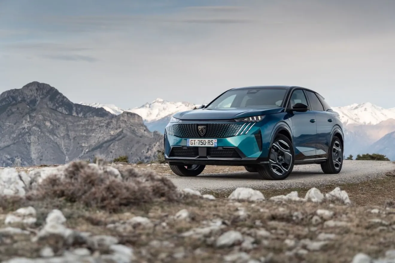 El nuevo Peugeot 3008 acumula más de 50.000 pedidos, el 25% de ellos de la versión eléctrica