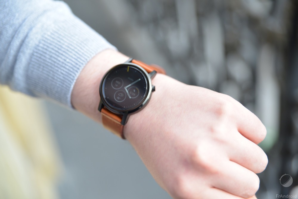 Moto 360 (2015)