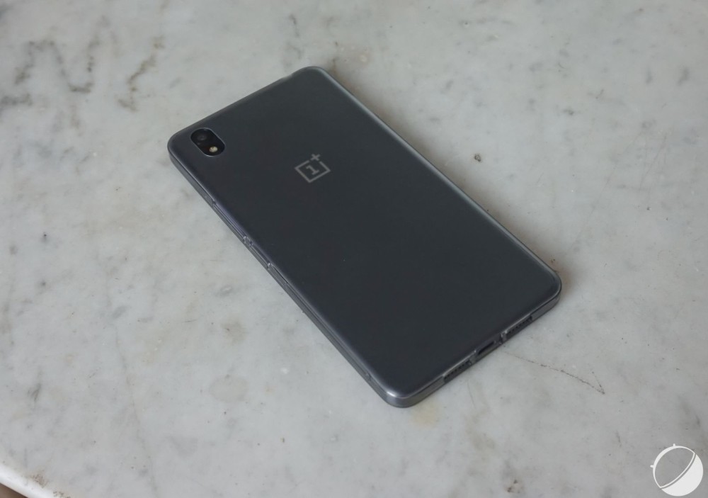 OnePlus X design 4