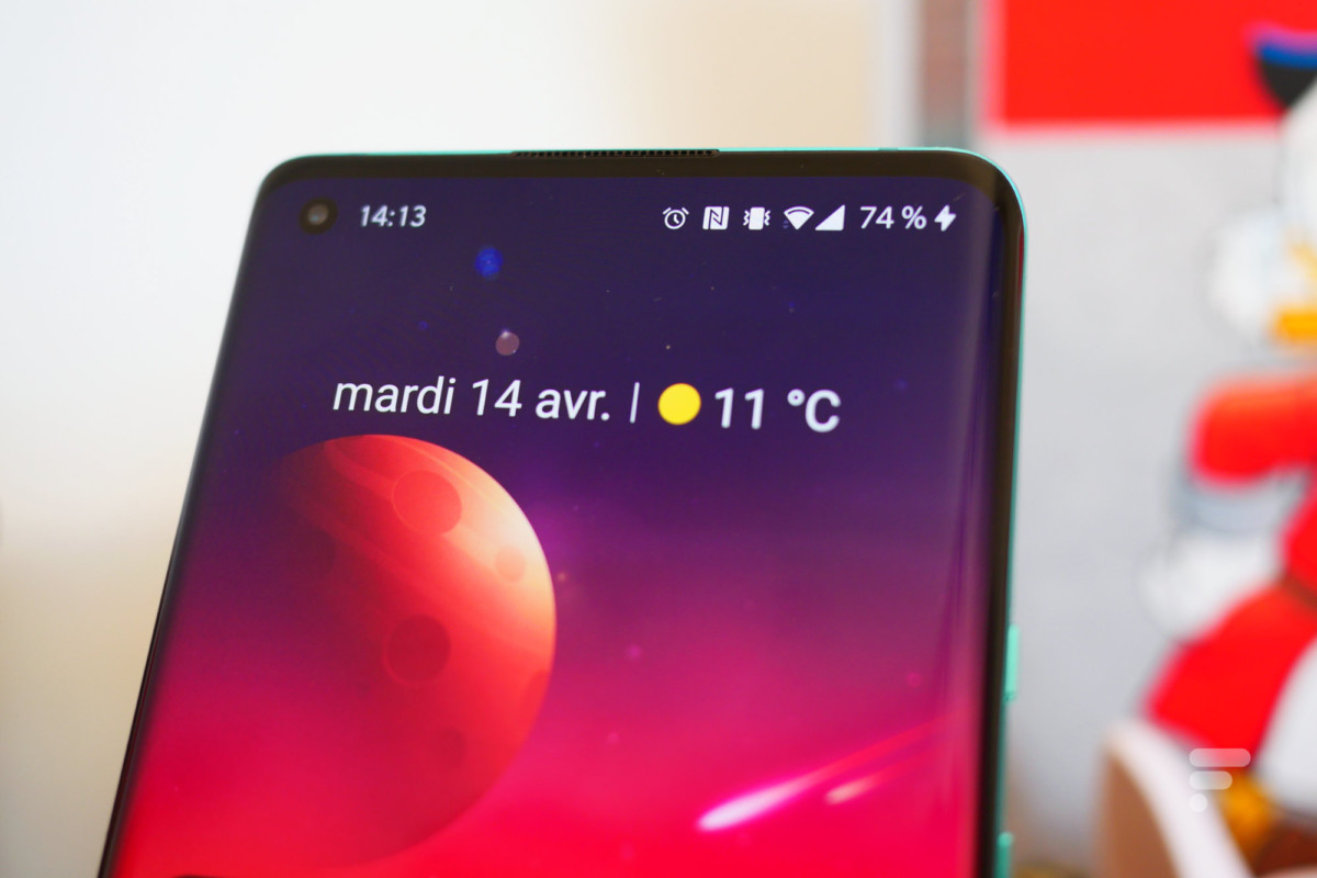 Le haut-parleur supérieur du OnePlus 8 Pro