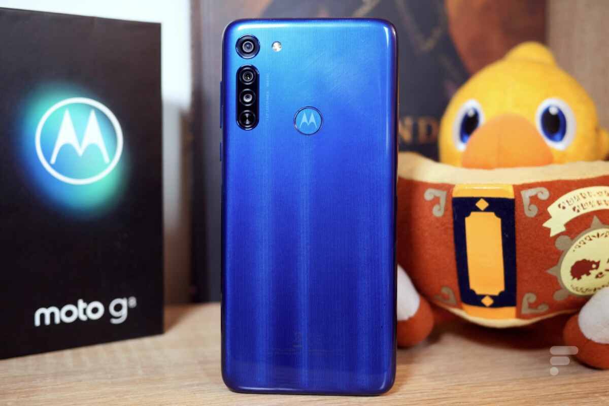 Le dos du Motorola Moto G8