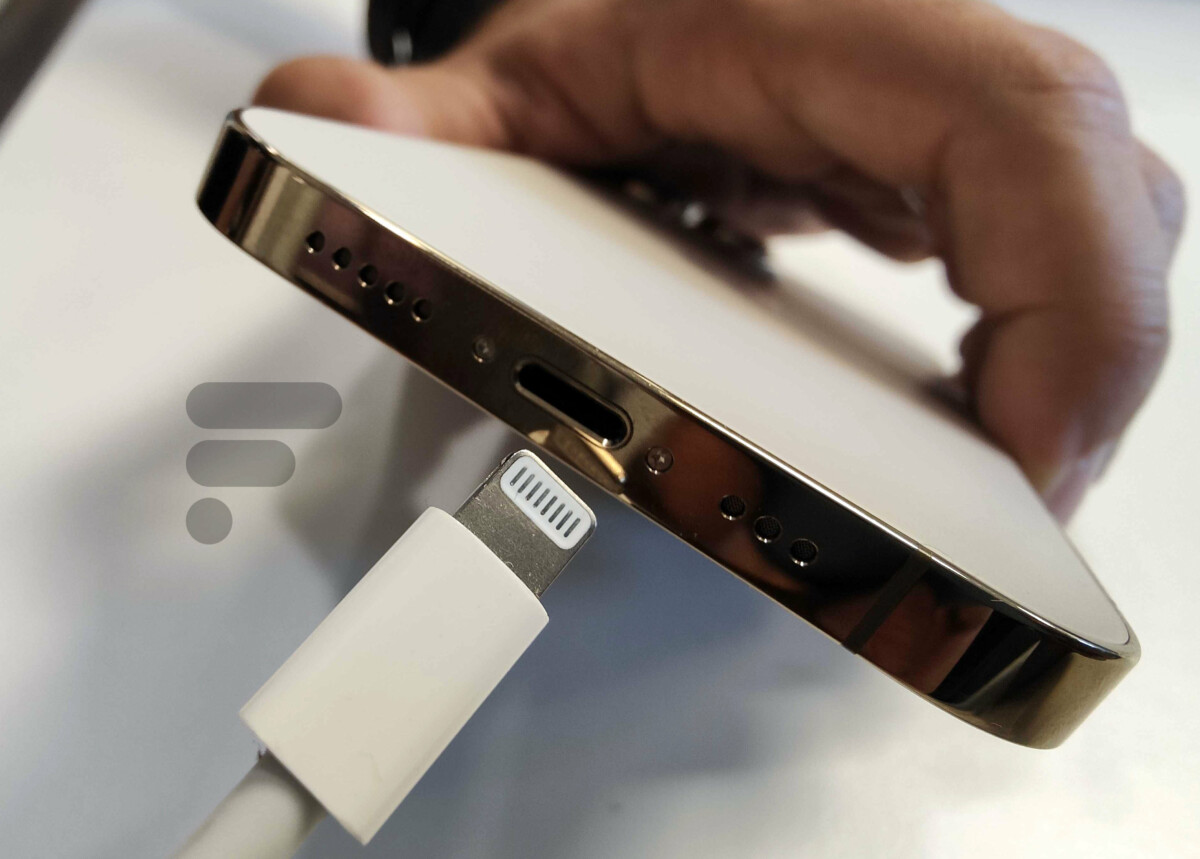 La charge Lightning de l'iPhone 13