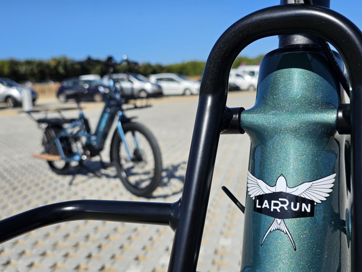 Larrun logo