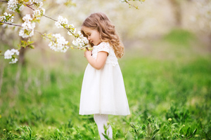 Little Cute Girl Smelling Flowers (3440x1440) Resolution Wallpaper