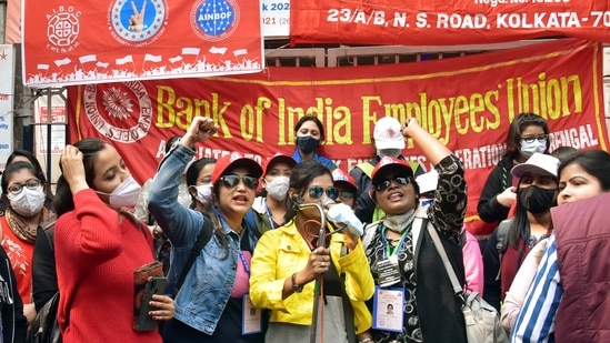 Bank of Indian Employees Union members stage a protest as part of a two-day nationwide strike called by the United Forum of Bank Unions (UFBU) against the Central Government's decision to privatize public sector banks (PSBs) in Kolkata..&nbsp;(ANI)