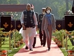 Defence Minister Rajnath Singh on Friday welcomed his French counterpart Florence Parly and attended a meeting at 'Vigyan Bhawan' in New Delhi for the 3rd Annual Defence Dialogue between India and France.(ANI)