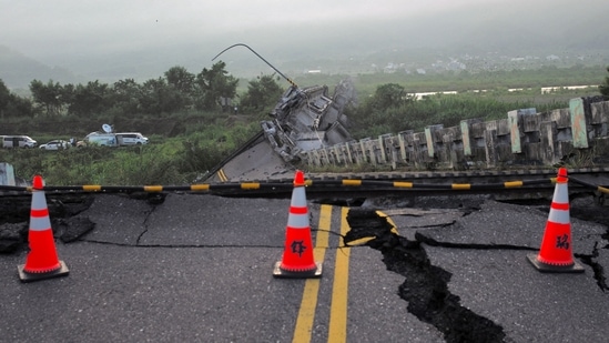  A day after a 6.8 magnitude earthquake hit the sparsely populated southeastern part of Taiwan and killed one person and injured around 150 others, several aftershocks struck the region on Monday, including a 5.5-magnitude earthquake that was felt in the capital Taipei.(AFP)