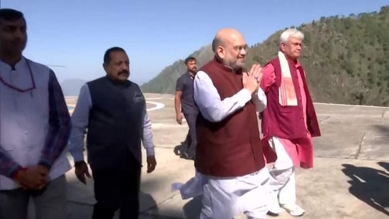 Union home minister AmitShah arrives to offer prayers at Mata Vaishno Devi in Katra, Jammu and Kashmir.(Sourced)
