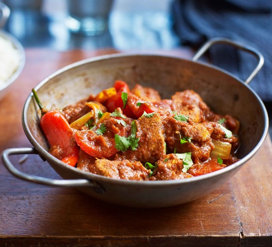 Chicken jalfrezi in a wide dish