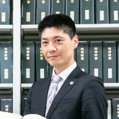 粟野 浩之 弁護士