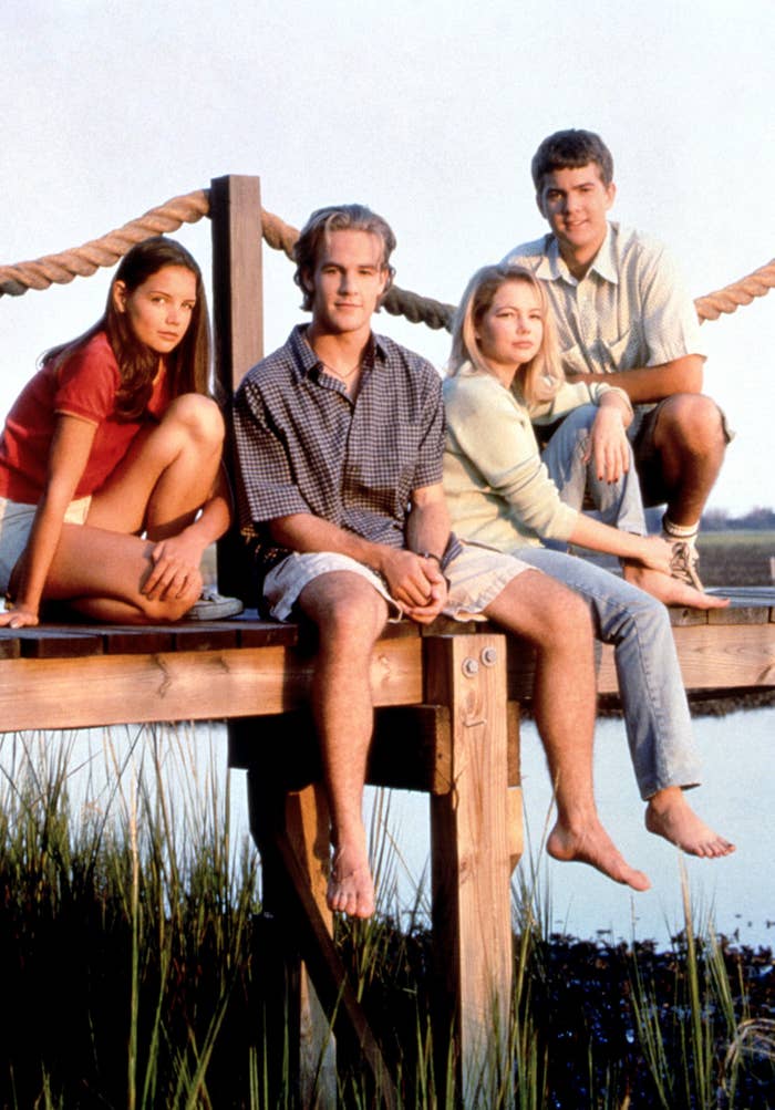 Promo image form Dawson&#x27;s Creek; they all look at the camera smiling