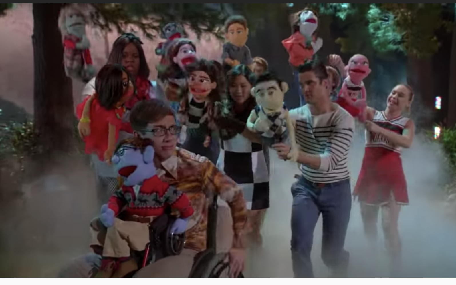 The cast of glee performing &quot;What Does the Fox Say&quot; with puppets