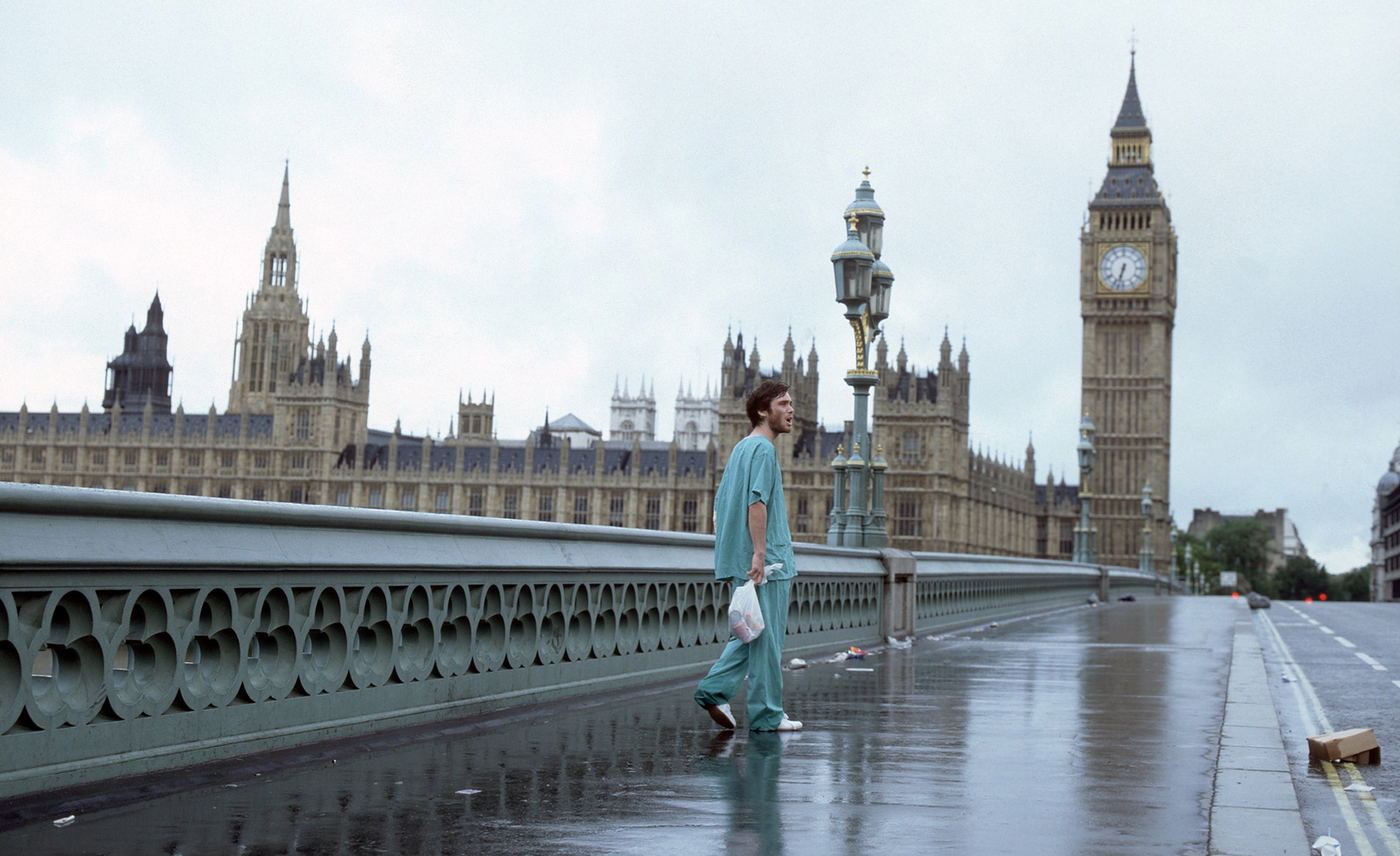 Jim walking in front of Big Ben in &quot;28 Days Later&quot;