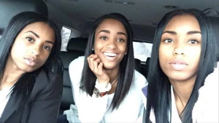 Kayla Mahomes with her mum and sister taking a selfie