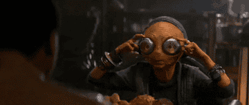 Maz Kanata adjusts her goggles