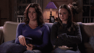 the gilmore girls watching tv