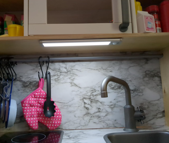 Under-cabinet light