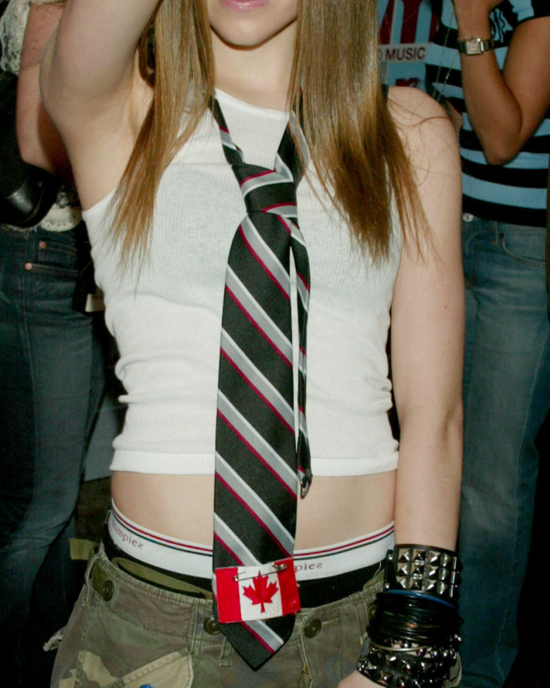 A close-up of Avril Lavigne&#x27;s oversized tie
