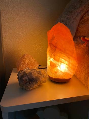 the himalayan salt lamp on a table