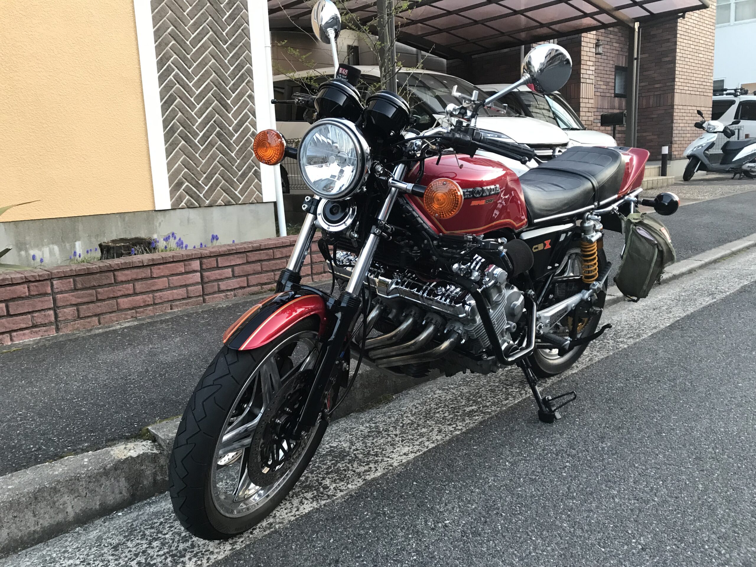 CBX1000