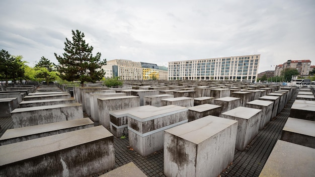 Bezpłatne zdjęcie pomnik pomordowanych żydów europy w centrum berlina w niemczech