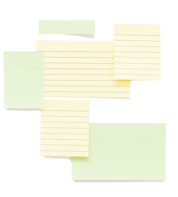 Foto gratuito documenti di post-it isolati su sfondo