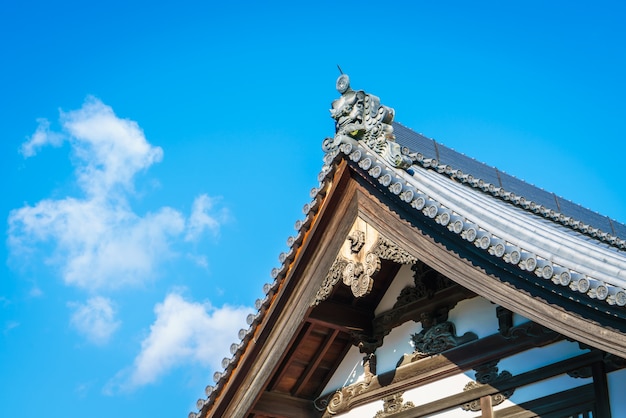 Foto gratuito kinkakuji tempio &quot;il padiglione d&#39;oro&quot; a kyoto, giappone