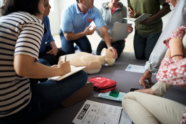 Concetto di addestramento al pronto soccorso CPR