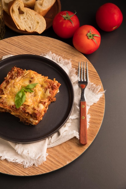 Foto salsa di pomodoro bolognese cibo tradizionale di lasagne