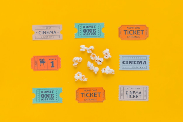 Foto grátis bilhetes de cinema com pipocas