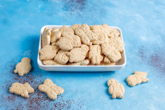 Foto grátis biscoitos em forma de animal.