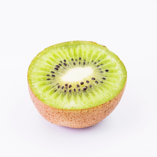 Foto grátis close-up, de, fruta kiwi, branco, fundo