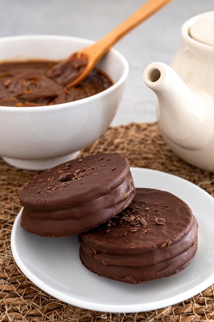 Foto grátis conceito de biscoitos alfajores deliciosos