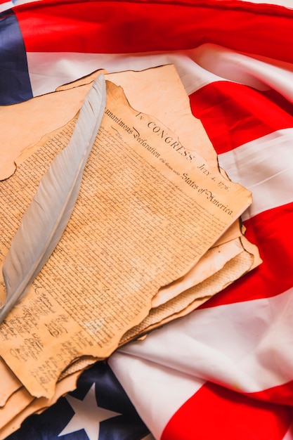 Foto grátis conceito de dia da independência eua com pena na declaração