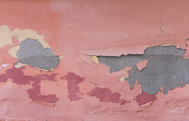 Muro de concreto com tinta e peeling