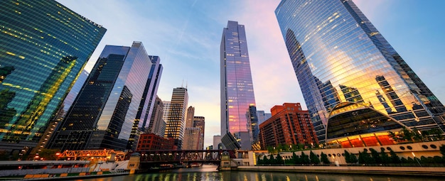 Foto grátis vista famosa de chicago pela manhã, eua.