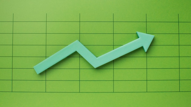 Kostenlose Foto draufsicht der statistikdarstellung mit pfeil